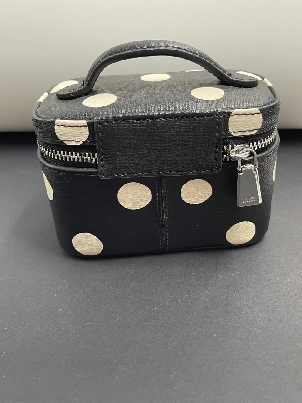 kate spade New York Black & Cream Polka Morgan Dot Sunshine Jewelry Case **RARE